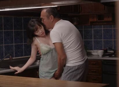 O pai - -inlaw suporta a filha - -lada que não tem amor
