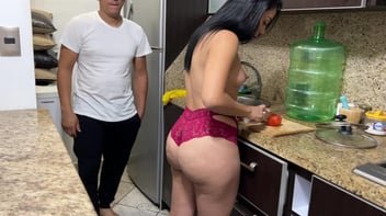 O casal queria se foder no elevador no vídeo vazado